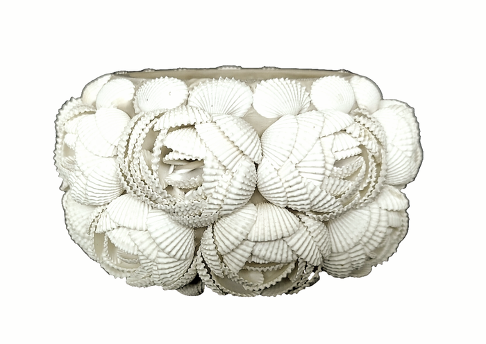 Table Decor Lighting:
Bowl Shaped Natural Sea shells Tea Light Holder.