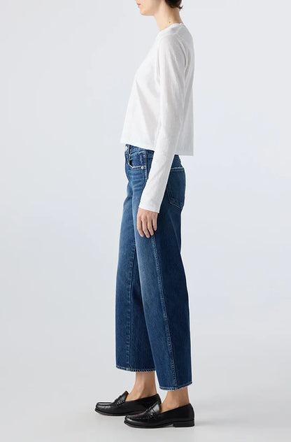AMO Denim – Billie in Metaphor