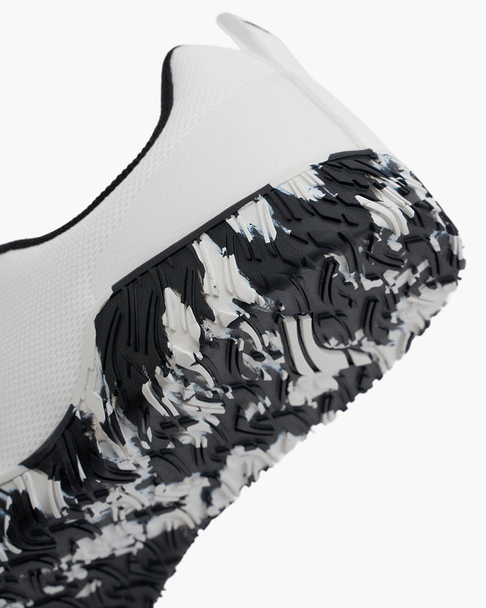 Black and White pattern Avancus Powerlifting Shoe Toebox