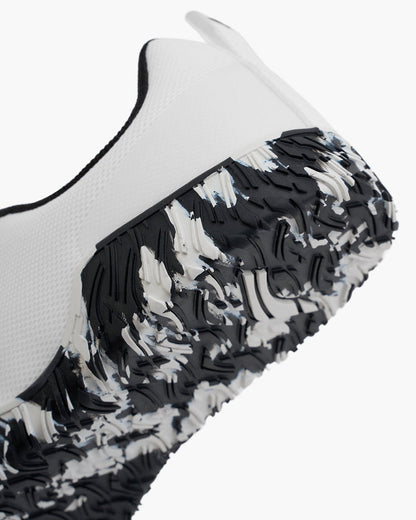 Black and White pattern Avancus Powerlifting Shoe Toebox
