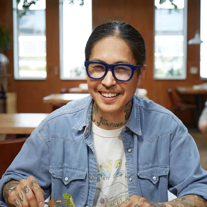 Caddis – D28 Reading Glasses in Minor Blues