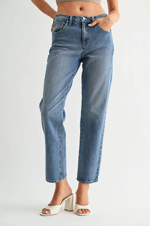 Easy Straight with Slight Taper - BP533J - Medium Wash