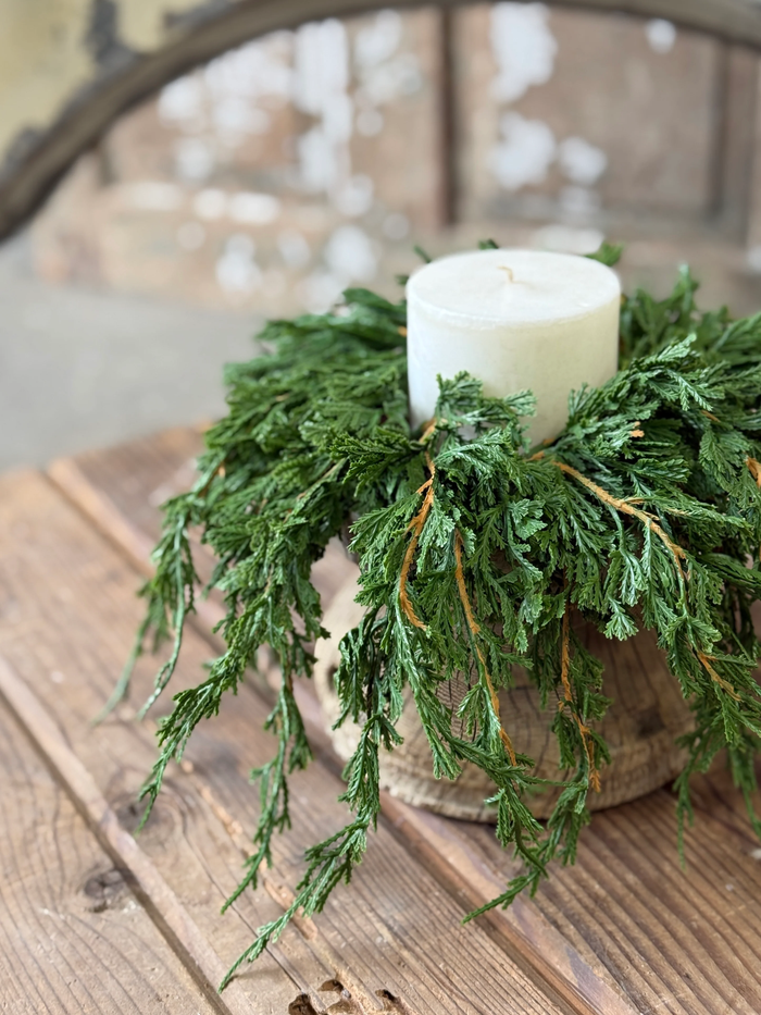 Emerald Falls Soft-Touch Cedar Candle Ring | 14"