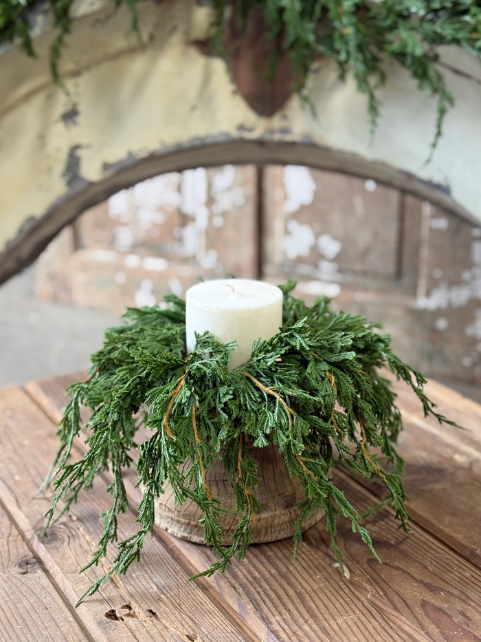 Emerald Falls Soft-Touch Cedar Candle Ring | 14"