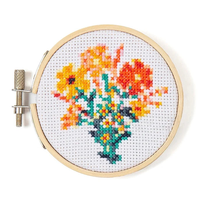 Flowers Mini Embroidery Kit