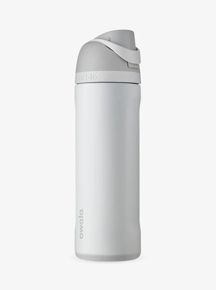 FreeSip Bottle 710ml in Shy Marshmellow