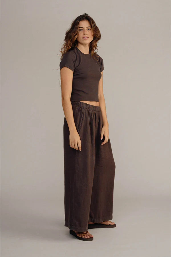 Jungmaven – Isola Tee in Coffee Bean