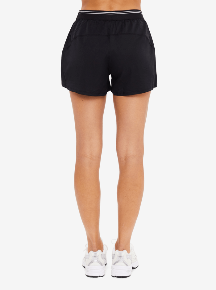 Lucky Run Short
