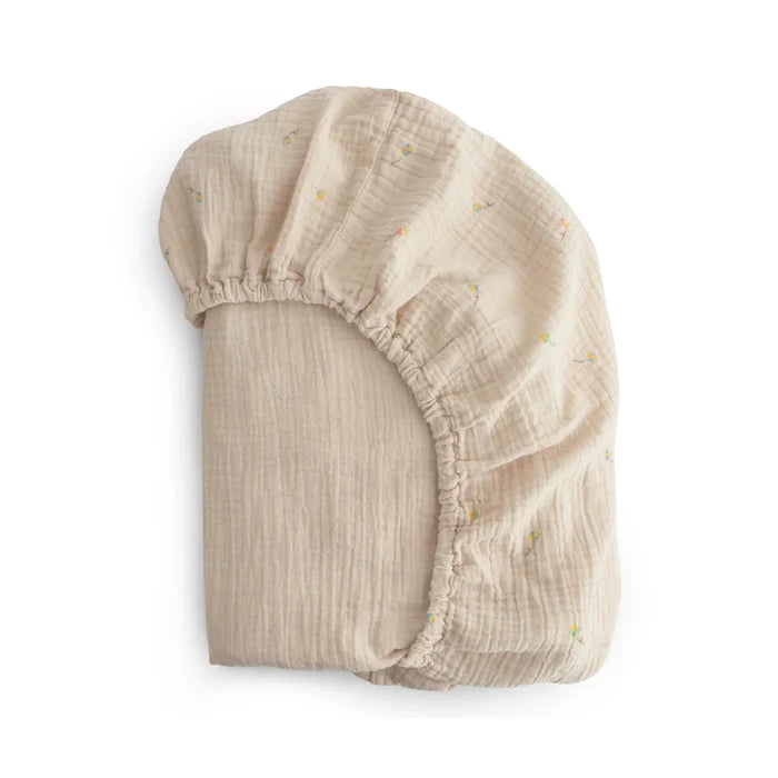 Mushie - Extra Soft Muslin Crib Sheet in Kites