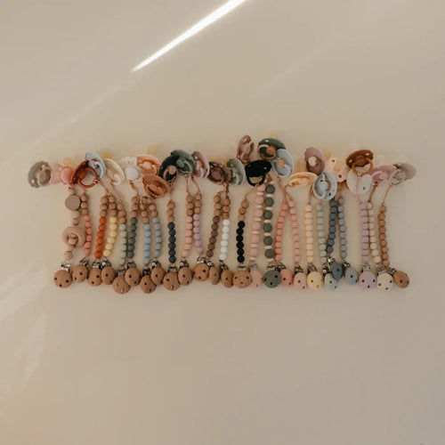 Mushie - Hera Pacifier Clip