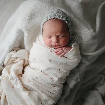 Mushie - Organic Cotton Muslin Swaddle in Cherries