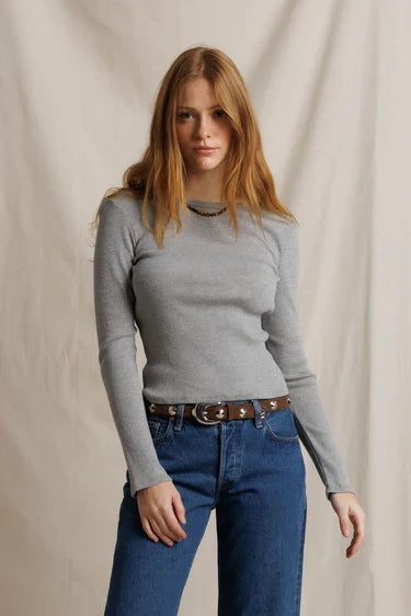 Perfect White Tee – Marcela Recycled Cotton Long Sleeve Tee in Heather Grey