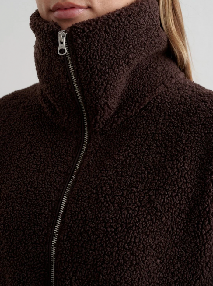 Pile Jacket in Cacoa