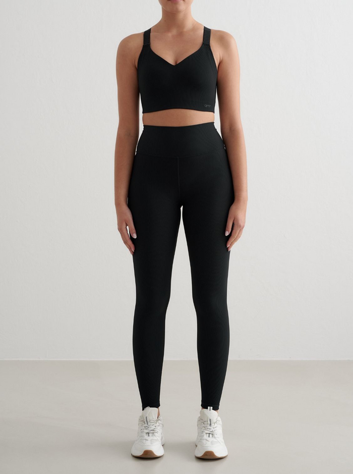 Ribbed Performance Support Bra in Black