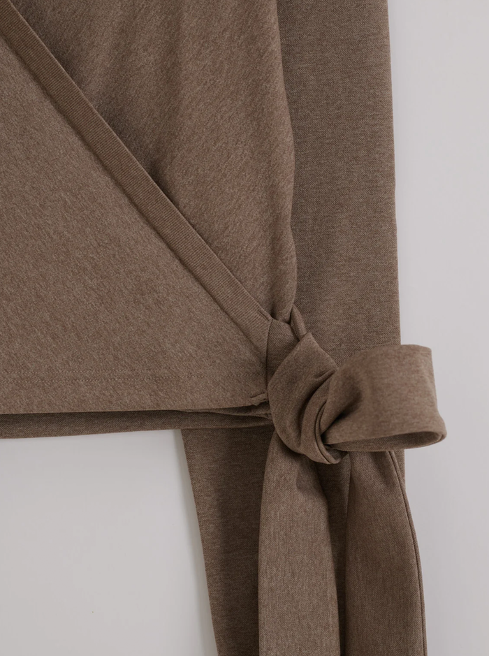 Shape Seamless Wrap Long Sleeve in Espresso Melange