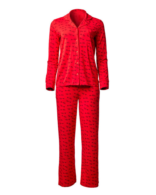 Cozy red long pajamas featuring a playful pattern, perfect for stylish comfort at home. Ideal for relaxation and sleep.