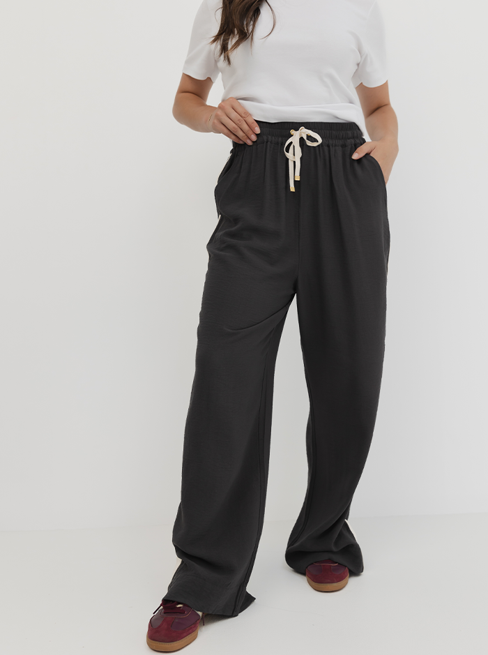 Weekender Pant Longline in Pepper