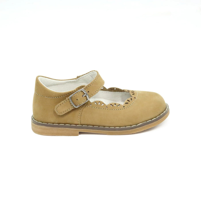 L'Amour Shoes Toddler Girls Willow Scalloped Appleseed Mary Janes In Nubuck Khaki Leather